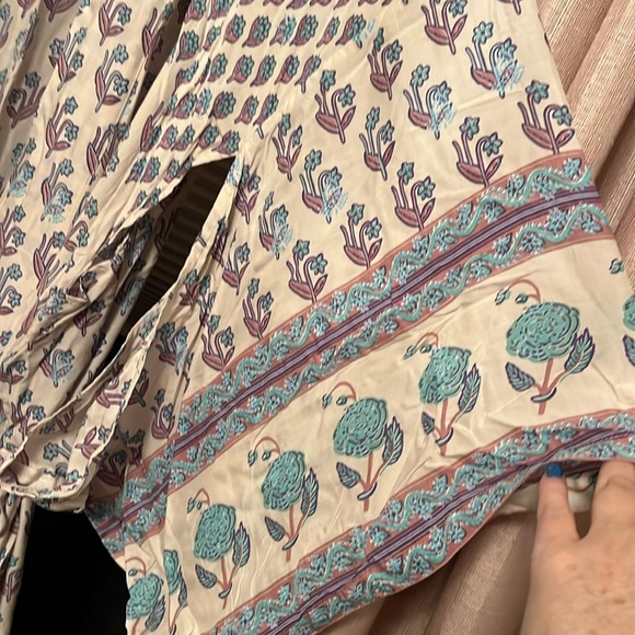 😍🤍🩵 Spell Bohemian Royale Maxi Robe Sz: M/L Color: Dusk. EUC! 🩵🤍😍 - Picture 7 of 17